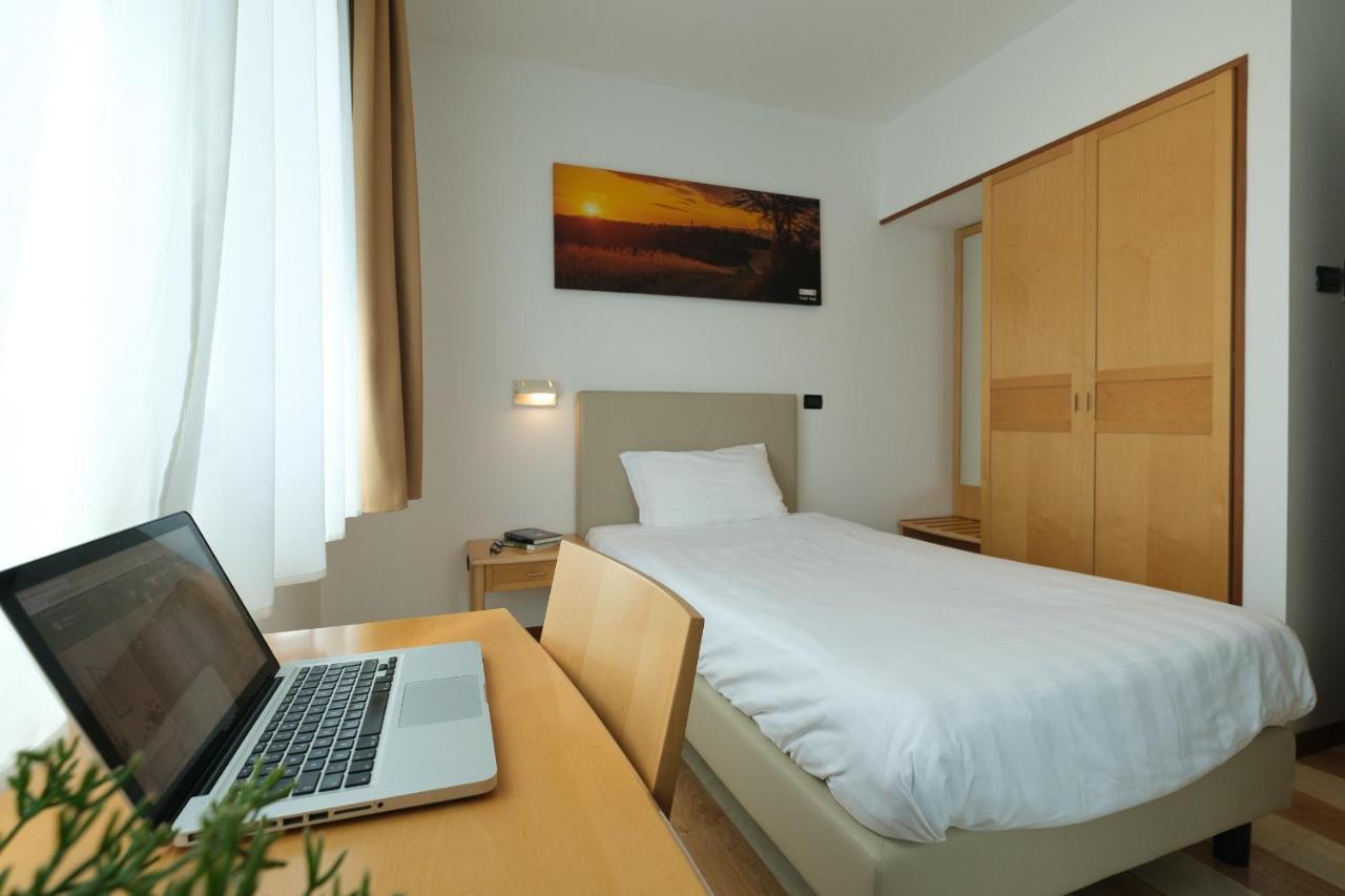 Hotel Portavaldera Peccioli Экстерьер фото